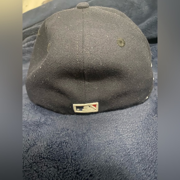 Mlb Yankees fitted 1999 World Series hat - Picture 4 of 5